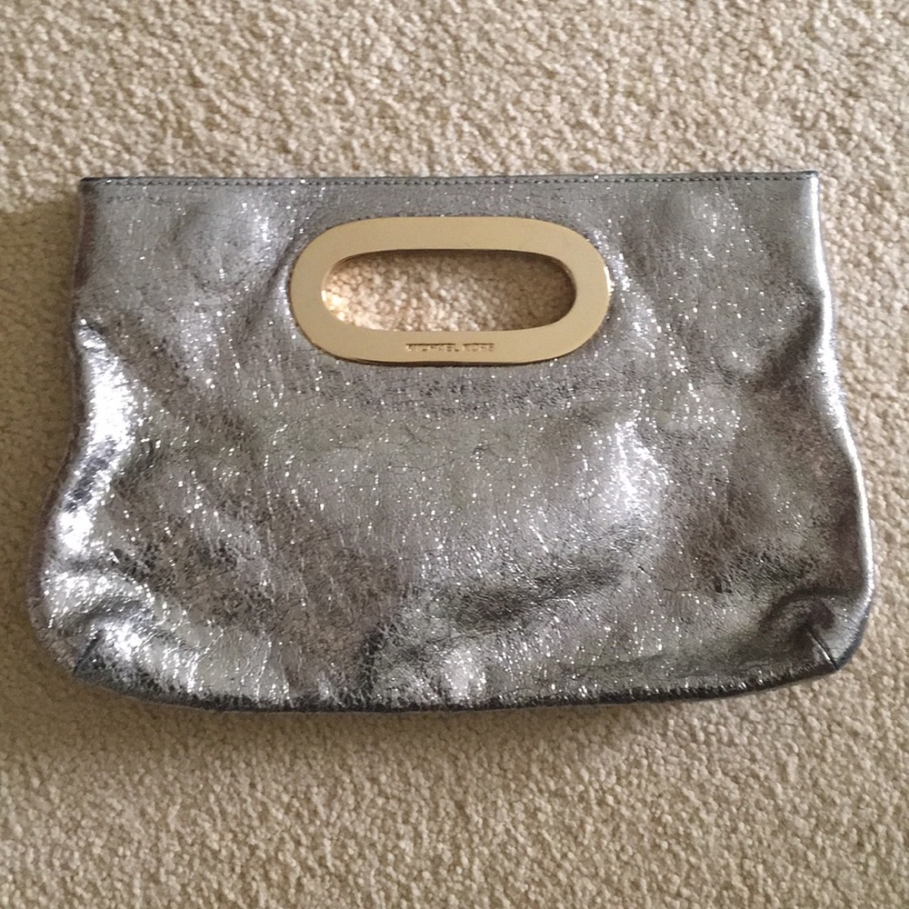 Micheal Kors Clutch
